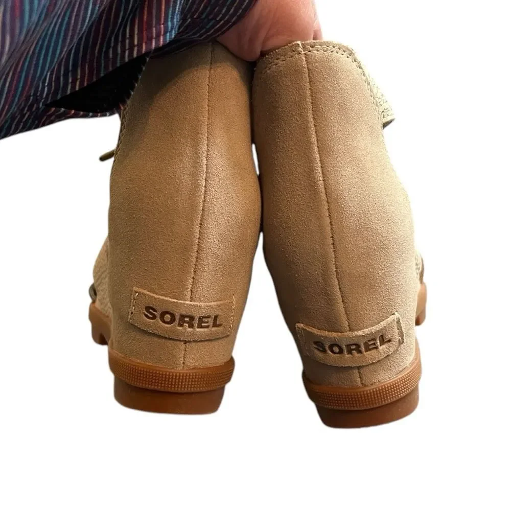 Tan Lace-Up Sandals - Sorel - Size 9.5